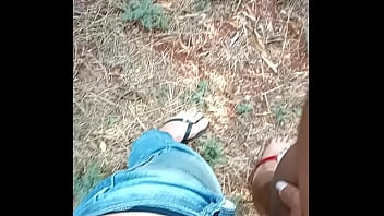 fotos de bucetas negras fazendo safadeza com a mulata rabuda no meio do mato